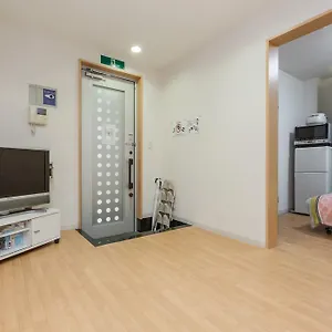 阿波座ハウス 1 日本