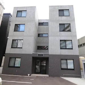 レユシール山鼻南101 日本